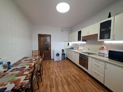 квартира за адресою Миколи Бажана просп., 16
