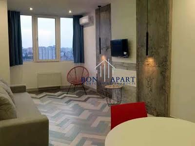 квартира за адресою Польова вул., 73