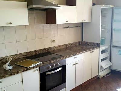 квартира по адресу Олены Пчилки ул., 2