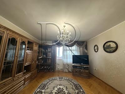 квартира по адресу Ивана Пулюя ул., 1А