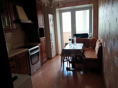 квартира за адресою Степана Рудницького вул. (Академіка Вільямса), 11