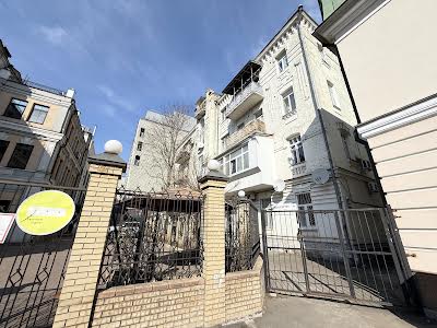 квартира за адресою Петра Сагайдачного вул., 16Б