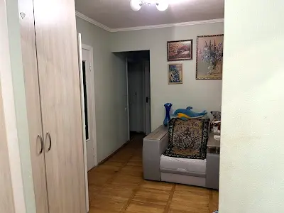 квартира за адресою Анни Ахматової вул., 5