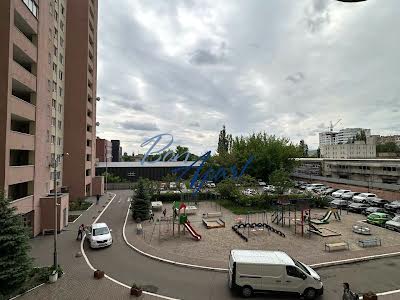 квартира за адресою Смілянська вул., 15а
