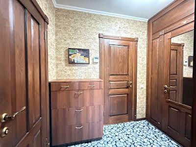 квартира за адресою Боголюбова вул., 10