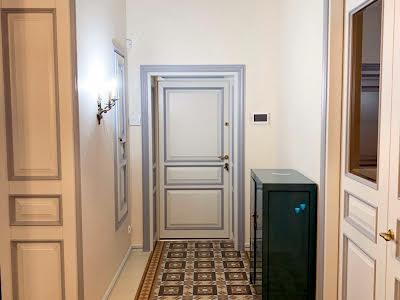 квартира за адресою Київ, Михайлівський пров., 4