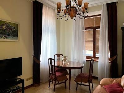 квартира за адресою Лисенка вул., 8