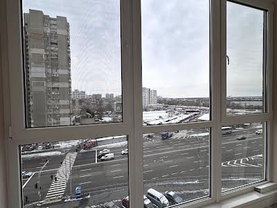 квартира за адресою Ревуцького вул., 40-В