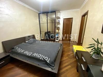 квартира за адресою Київ, Драгоманова вул., 31-Б