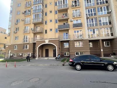 квартира за адресою Метрологічна вул., 15
