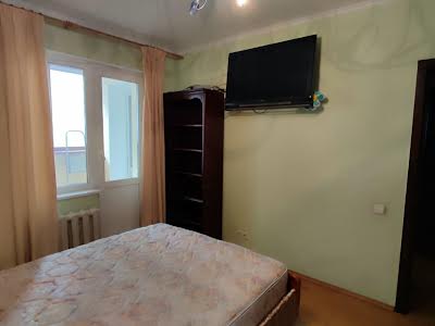 квартира по адресу Киев, Драгоманова ул., 14