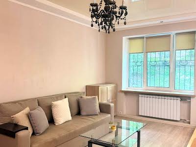 квартира по адресу Кловский спуск, 15