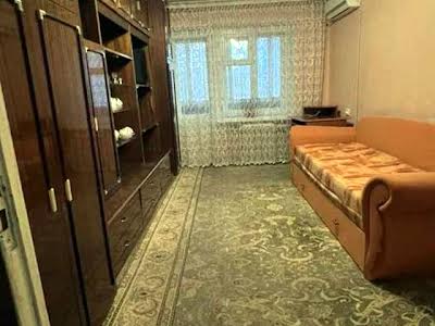 квартира за адресою Ялтинська вул., 6