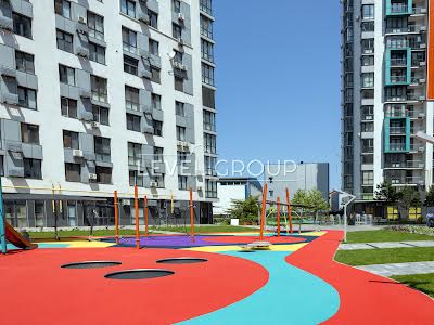 квартира за адресою Кришталева вул., 1