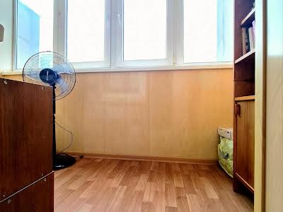 квартира за адресою В'ячеслава Чорновола вул., 10
