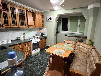 квартира по адресу Ивана Пулюя ул., 3