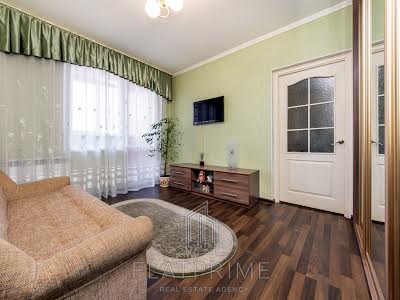 квартира за адресою Академіка Заболотного вул., 48