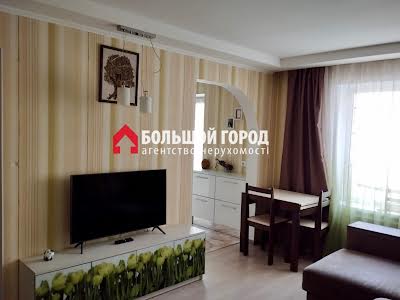 квартира по адресу Чаривная ул., 117