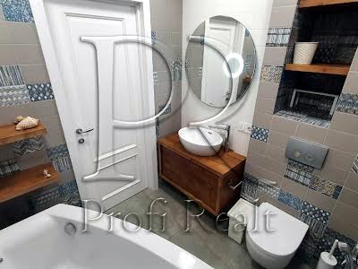 квартира за адресою Регенераторна вул., 4