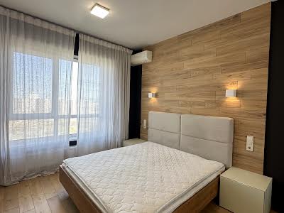 квартира за адресою Київ, Зарічна вул., 1-В