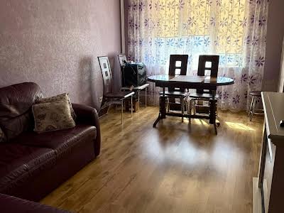 квартира по адресу Героев Днепра ул., 38-Б