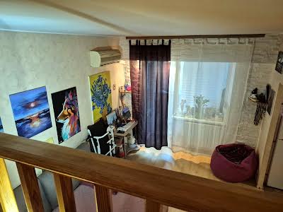 квартира за адресою Будівельників вул., 8