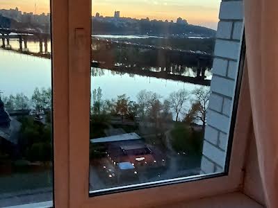 квартира за адресою Павла Тичини просп., 2