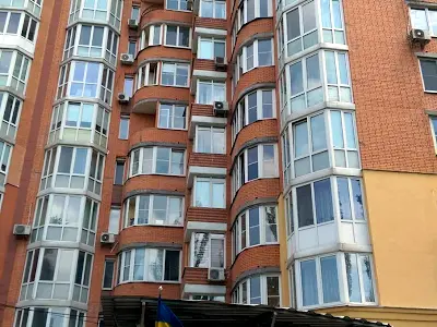 квартира за адресою Осіння вул., 33