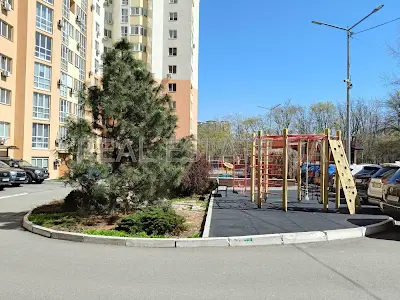 квартира за адресою Академіка Шалімова вул. (Героїв Севастополя), 35-А
