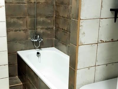 квартира за адресою Новомостицька вул., 15