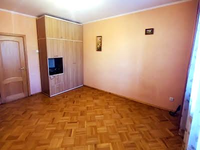 квартира по адресу Ревуцкого ул., 24/4