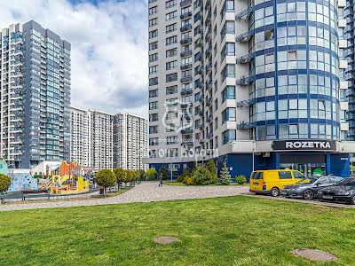 квартира за адресою Зарічна вул., 7