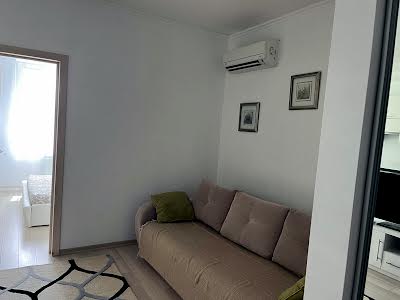 квартира за адресою Патріарха Мстислава Скрипника вул., 40