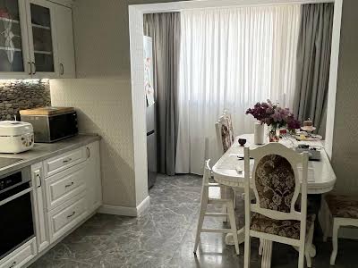 квартира за адресою Сергія Данченка вул., 3