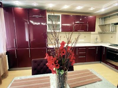 квартира по адресу Авиаконструктора Антонова ул., 8