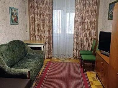квартира по адресу Днепроводская ул., 13/1