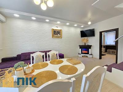 будинок за адресою Абрикосова вул., 45ж