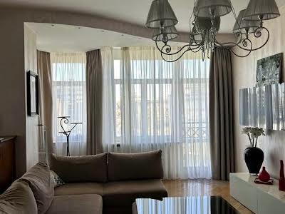 квартира по адресу Кловский спуск, 5