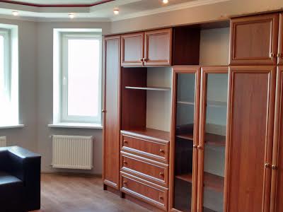 квартира за адресою Теплична вул., 42