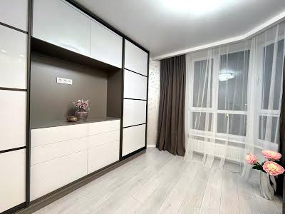 квартира за адресою с. Софіївська борщагівка, Молодіжна вул., 4