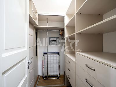 квартира по адресу Дмитриевская ул., 75