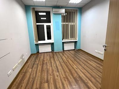 коммерческая по адресу Левка Лукьяненко ул. (Маршала Тимошенко), 18