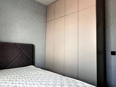 квартира за адресою Миру 12, 12