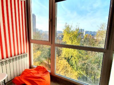 квартира за адресою Бережанська вул., 18