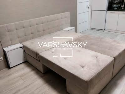 квартира за адресою Салютна вул., 2