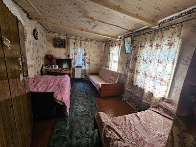 будинок за адресою с. Бишів, Лупська, 1