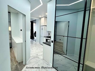 квартира за адресою Щаслива вул., 65
