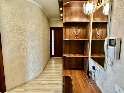 квартира по адресу Героїв Оборони ул., 10-А