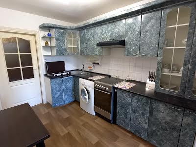 квартира за адресою Валерія Лобановського просп. (Червонозоряний), 14