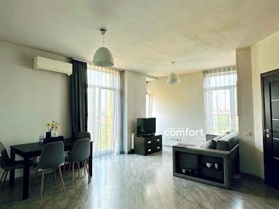 квартира за адресою Регенераторна вул., 4к2